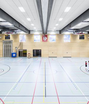 Ecophon Solo in einer Sporthalle